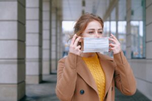 woman with covid face mask